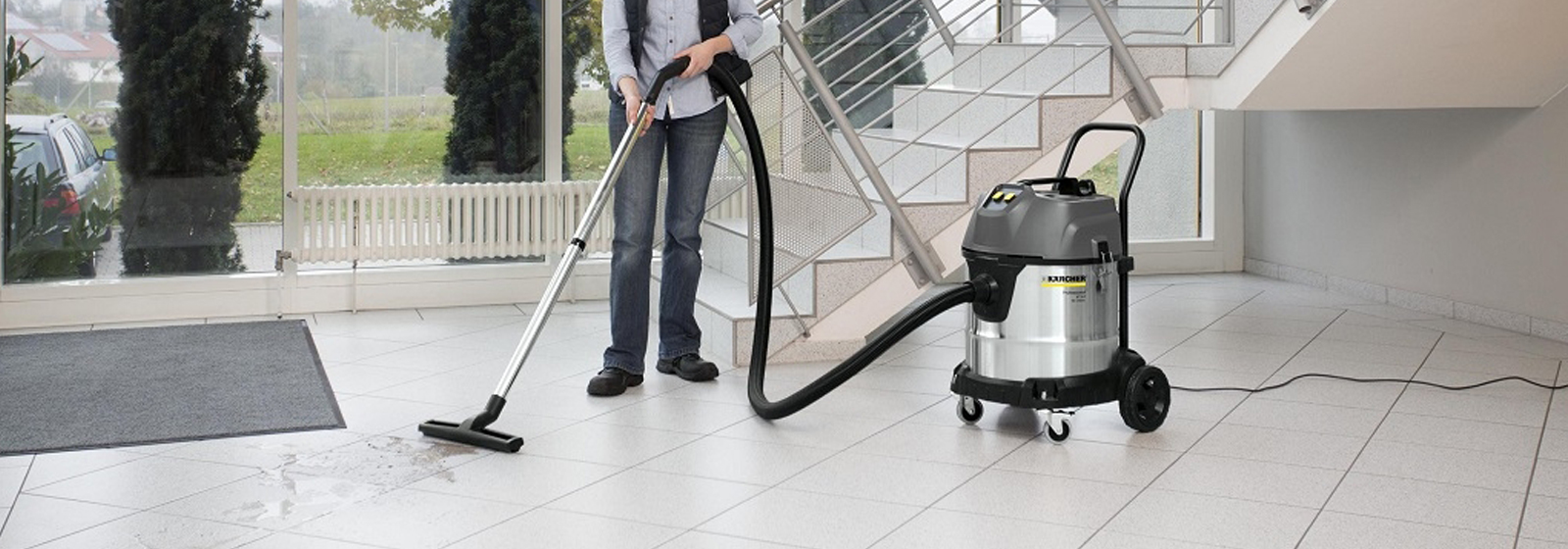 Kärcher Professional Wet and Dry Vacuum Cleaner - Classic