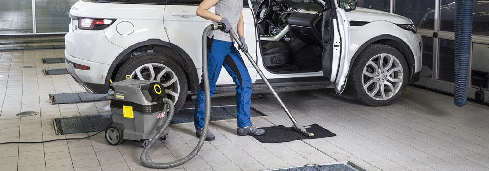 Kärcher Professional Wet and Dry Vacuum Cleaner - Tact Class